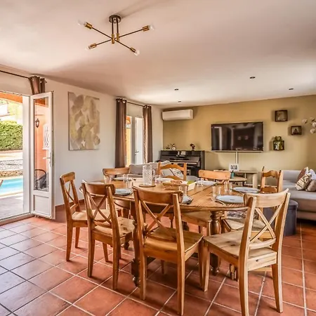 Holiday home L'occitane ~ Piscine ~ Climatisation ~ Parking
